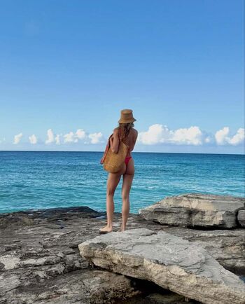 Shantel VanSanten