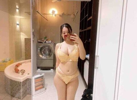 Shiori Tsukada