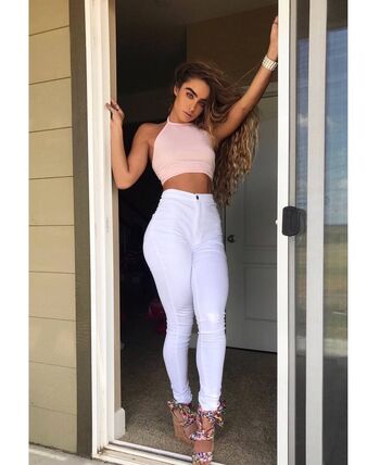 Sommer Ray
