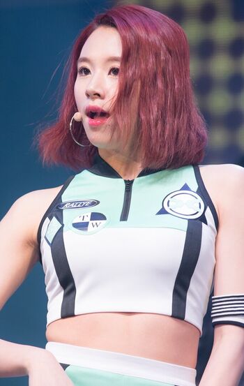Son Chae Young