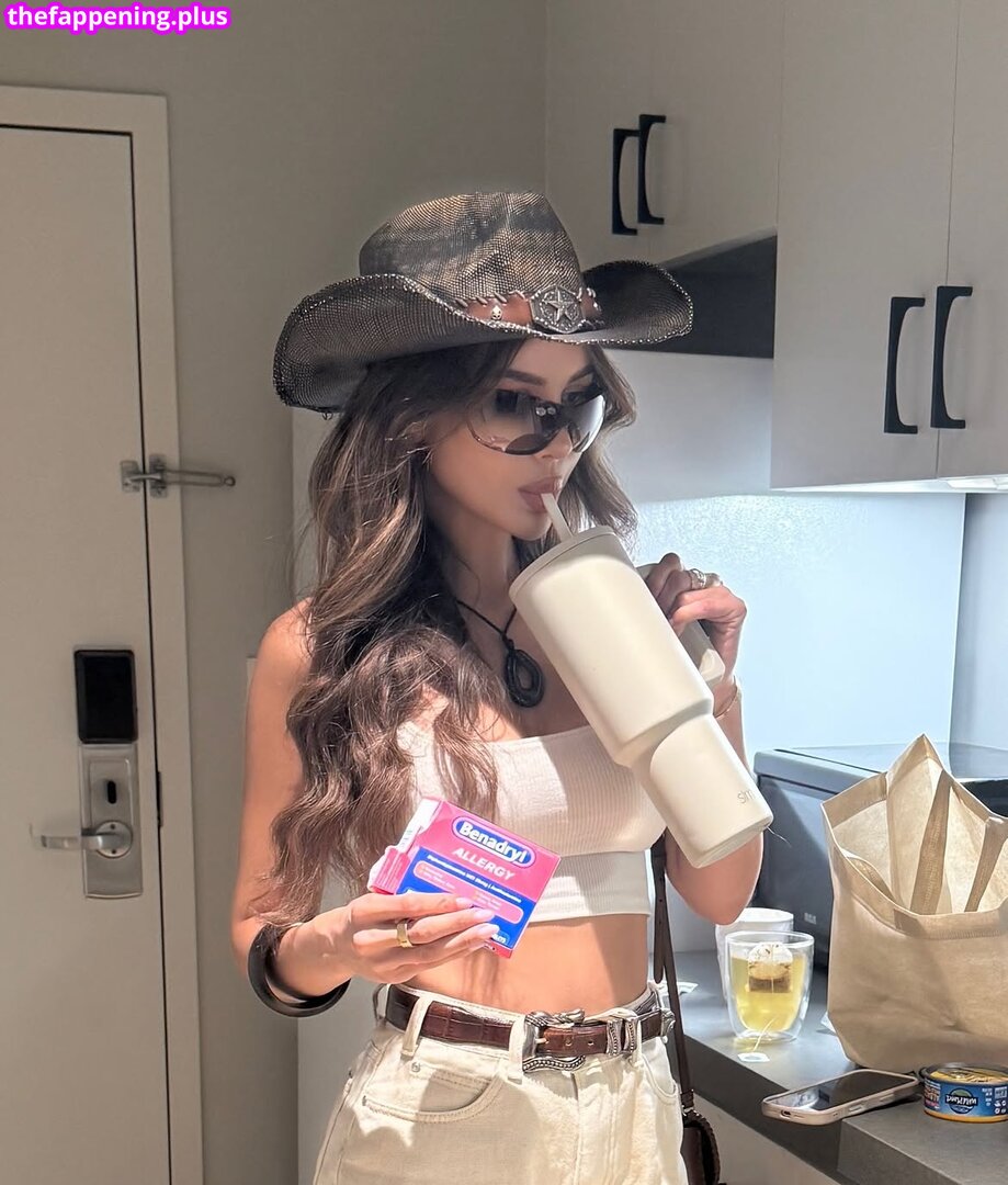 Sssniperwolf / https: ヌードOnlyFans写真 #194