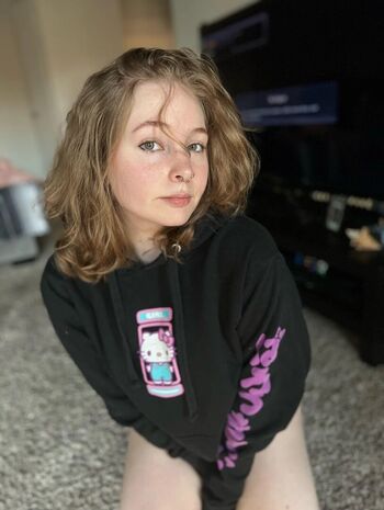 strawb3rry-brat