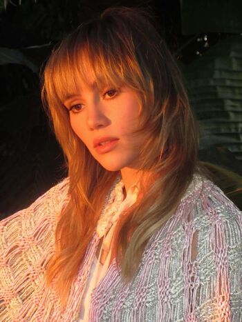 Suki Waterhouse