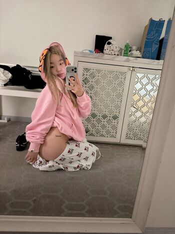 sweetasianchick03