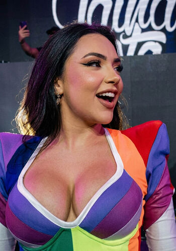 Taina Costa