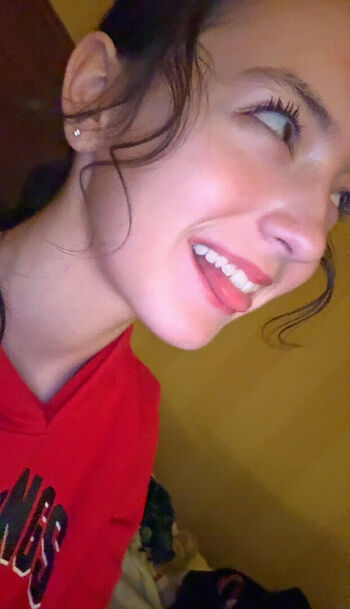 TheHoneyBeee
