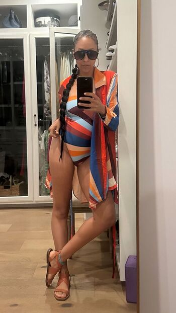 Tia Mowry