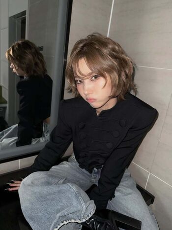 tiny.pretty.j