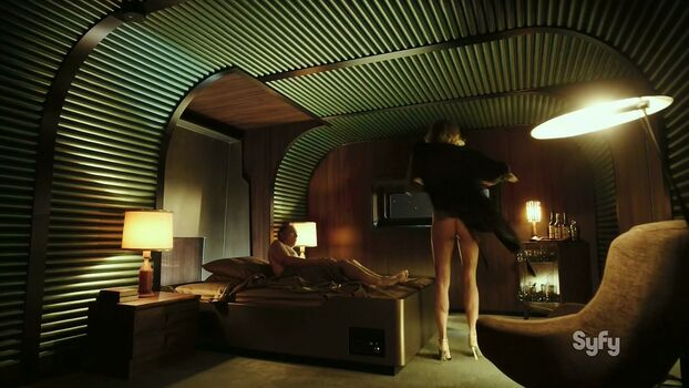 Tricia Helfer