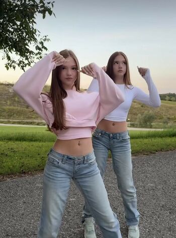 TwinsOnIce