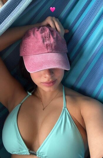Valentina Buzzurro