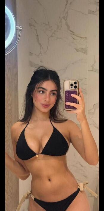 Valentina Buzzurro