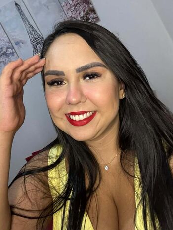 Vanessa Mira
