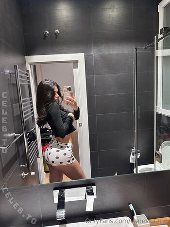 Vanessa.rhd
