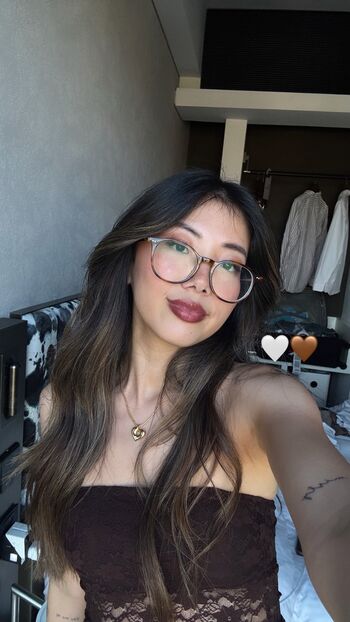 Vivian Marie Wong
