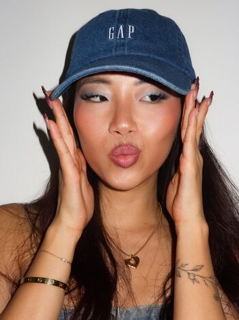 Vivian Marie Wong