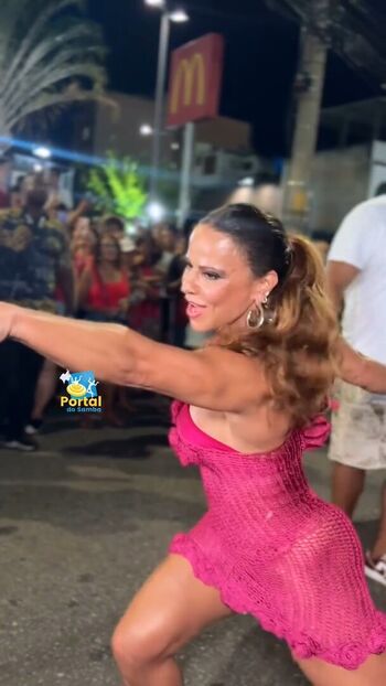 Viviane Araujo