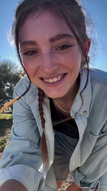 Willow Shields