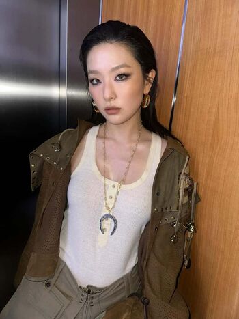 WomenK-pop