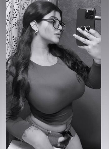 Xyanely222