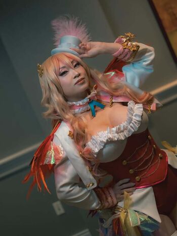 Yaya Han