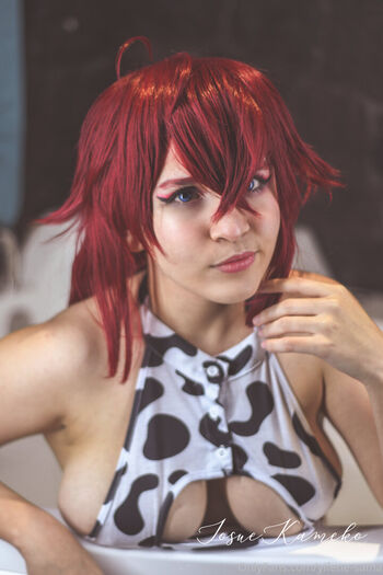 Yifene Cosplay