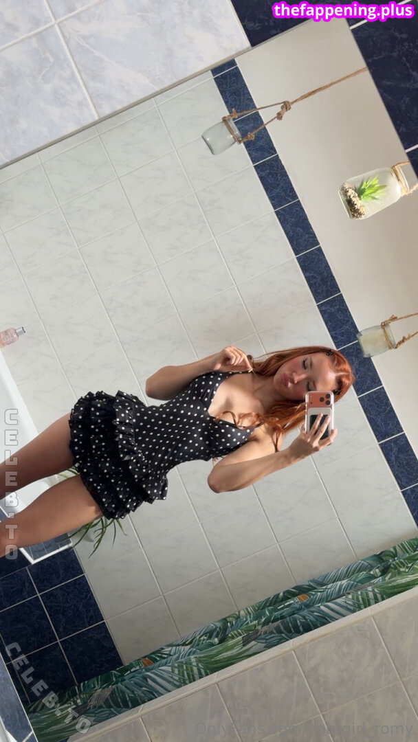 Yourgirl_Romy