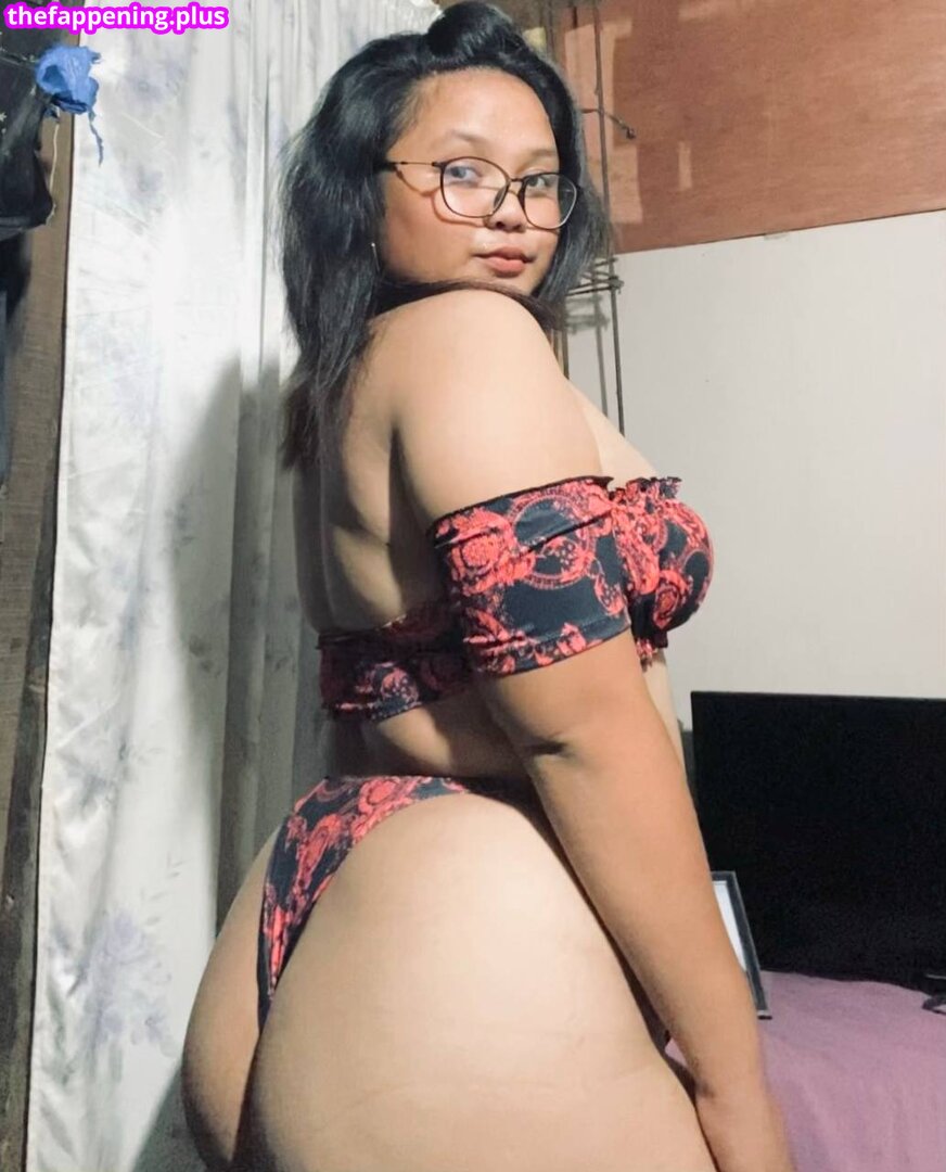 Yumie Mia