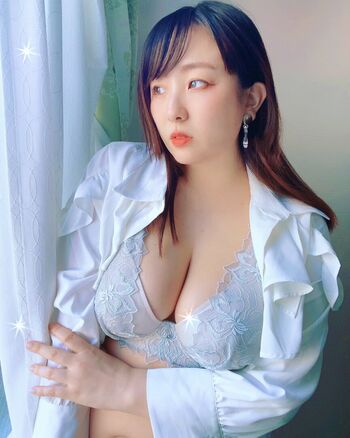Yuna Manase